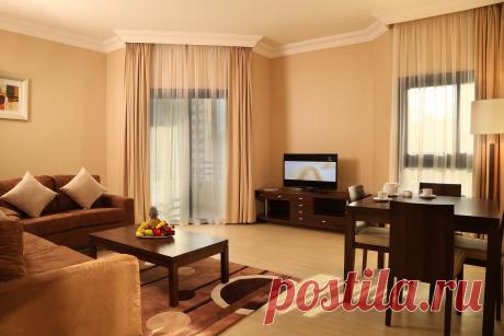 Бежевый цвет в фотографиях интерьеров - как правильно сочетать мебель, расставлять цветовые акценты так, чтобы все смотрелось стильно и гармонично узнайте на сайте Владимир Stone Floor.

#бежевыйинтерьер#бежевыйспалитрыцветов#палитрыбежевого#счемсочетатьбежевый#Владимир#Stonefloor