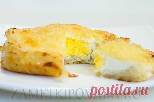 Картофельные гнёзда с яйцом и сыром..