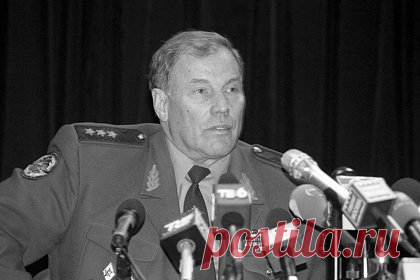 Умер российский генерал-полковник Валерий Манилов. Умер бывший первый заместитель начальника Генштаба ВС РФ генерал-полковник Валерий Манилов. Он скончался в возрасте 84 лет после тяжелой продолжительной болезни. Генерал-полковник находился в последние дни в Центральном военном клиническом госпитале имени П. В. Мандрыка, похороны запланированы на 3 июля.