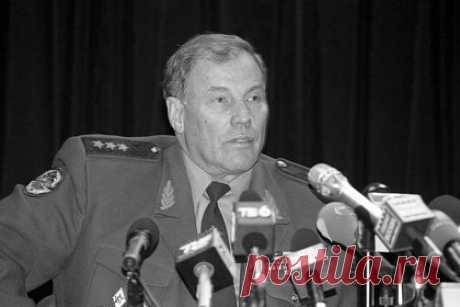 Умер российский генерал-полковник Валерий Манилов. Умер бывший первый заместитель начальника Генштаба ВС РФ генерал-полковник Валерий Манилов. Он скончался в возрасте 84 лет после тяжелой продолжительной болезни. Генерал-полковник находился в последние дни в Центральном военном клиническом госпитале имени П. В. Мандрыка, похороны запланированы на 3 июля.