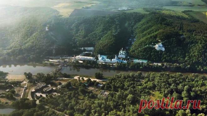 Минобороны МО РФ: монахи подтверждают умышленный поджог скита в Святогорске националистами Официальный представитель Минобороны генерал-майор Игорь Конашенков сообщил, что потушить загоревшийся скит безуспешно пытались не только монахи, но и прибывшие к ним на помощь члены местной территориальной обороны. ТАСС/. Свидетельства жителей и монахов в Святогорске подтверждают факт умышленного поджога украинскими националистами скита Всех святых земли Русской. Об этом сообщил во ...