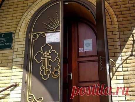 Троицкая родительская суббота: рассказываю, что делать в этот период
Каждый год перед праздником Троицы отмечается Вселенская родительская суббота. В храмах в сей поминальный день возносятся молитвы за всех почивших с миром православных христиан. Особо важно в эту субботу почтить людей, которые не были погребены, как положено: тех, кто пропал без вести, умерших на чужбине или в катастрофе. Выяснить, как правильно провести сей день перед […]
Читай дальше на сайте. Жми подробнее ➡