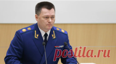 Краснов: при расстреле царской семьи пули рикошетили от бриллиантов. Генпрокурор России Игорь Краснов рассказал, что во время расстрела царской семьи Романовых пули отскакивали от зашитых в одежду бриллиантов. Читать далее