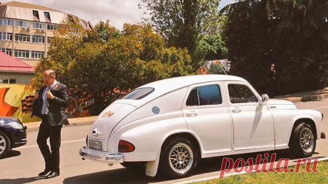 Ведущие аналитики Госдепартамента, ЦРУ и АНБ бились над разгадкой тайны подарка, пока не пришел Бжезинский