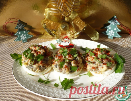 Фаршированные яйца на новогоднюю закуску – кулинарный рецепт