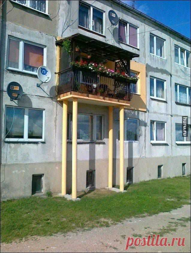 (25) Facebook