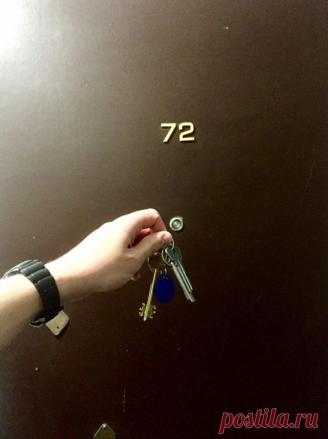 Как надежда делает нас счастливыми и несчастными одновременно. Размышляю о жизни
Когда у человека появляется желание что-то приобрести, у него появляется надежда. Что жизнь станет лучше, сам человек успешнее, а все вокруг начнут его любить. Ваш любимый блогер показывает свой быт. У него крутая квартира, машина, он много путешествует, общается с крутыми людьми, шикарно одевается и вкусно ест. «Хочу как он!» — это довольно понятная реакция. […]
Читай дальше на сайте. Жми подробнее ➡