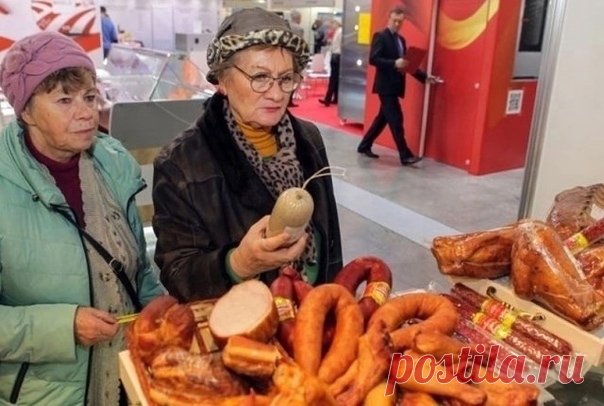 НЕ ЕШЬТЕ ЭТО!

Масло 72,5% нельзя кушать ни в коем случае. Это транс-жир — растительное масло низкого сорта разбитое водородом.
Масло меньше 82,5% не бывает. Если не получится найти такое масло, то лучше ешьте растительное. Лучше съешьте две ложки натурального сливочного масла, чем целую пачку или килограмм транс-жиров.
Показать полностью...