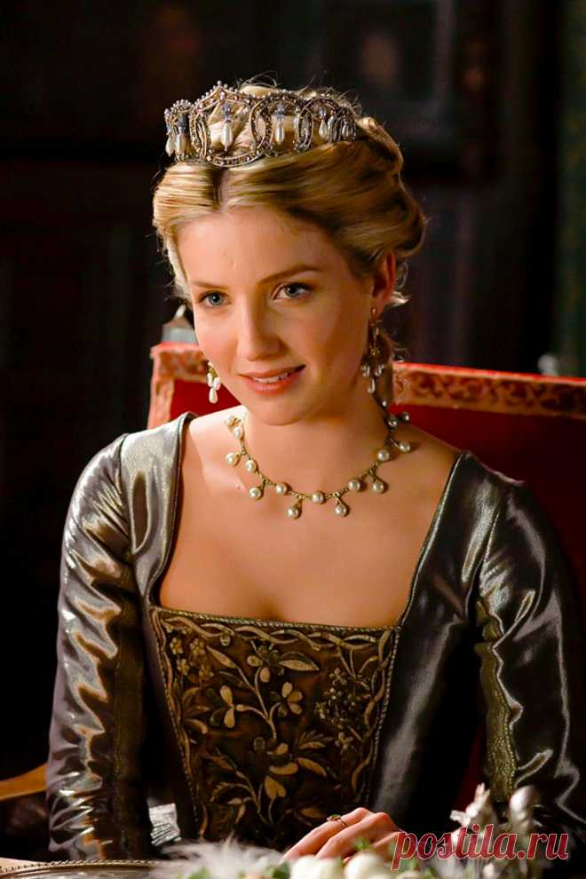 Аннабелль Уоллис, 5 сентября, 1984