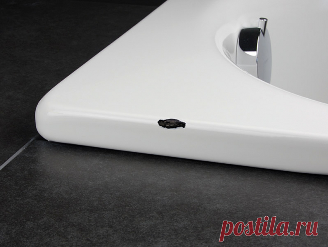 Что делать со сколом или царапиной на акриловой ванне Какие повреждения бывают на акриловых ваннах. Как самостоятельно убрать скол и трещину на такой ванне - советы профессионалов.