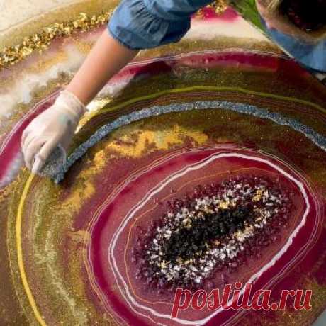 Artist Creates Geode Wall Art