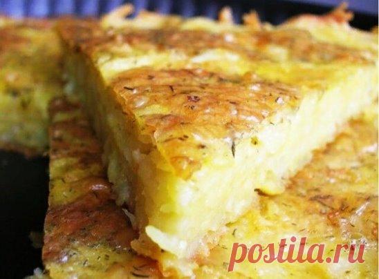 Запеканочка из тертого картофеля с сыром и чесночком.
Картофель — 1 кг
Сыр твердый — 150 г
Яйца — 2–3 шт.
Чеснок — 2–3 зубчика
Майонез — 3–4 ст. л.
Соль — по вкусу
Перец — по вкусу
Приготовление:
1. Подготовьте все необходимые ингредиенты. Картофель очистите и промойте.
2. Твердый сыр натрите на терке.
3. Смешайте половину сыра и 1 яйцо, хорошо перемешайте. Полученной смесью мы будем поливать запеканку сверху, чтобы на ее поверхности образовалась золотистая корочка.
4. Остальной сыр