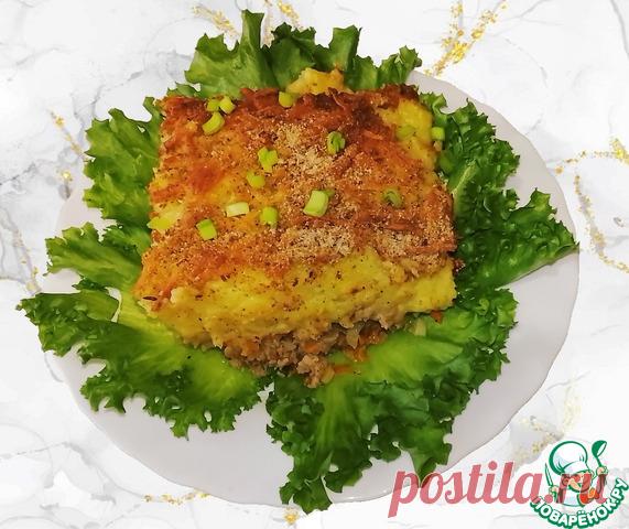 Картофельная запеканка с фаршем Аши Парментье. Румяная, аппетитная картофельная запеканка с фаршем Аши Парментье (Hachis Parmentier) получается с тонкой хрустящей корочкой сверху и нежной кремовой текстурой внутри. Название этой картофельной запеканки дословно переводится как "Фарш Парментье". В свое время господин Парментье прославился тем, что популяризировал употребление картофеля на территории Франции. Отсюда и название. Для этого рецепта нужен крахмалистый сорт картофеля. Фарш…