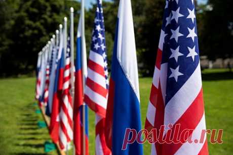 В США раскрыли подробности о предстоящих переговоров с Россией. Россия и США в ходе переговоров в Женеве 10 января будут обсуждать вопросы двустороннего характера, оставив более широкие темы для многосторонних форматов. Отмечается, что американская и российская стороны изложат друг другу свои «предложения и лежащие в их основе обеспокоенности».