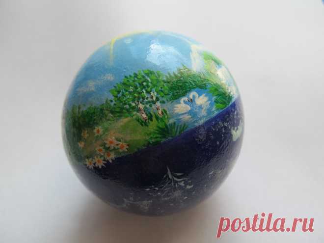 Разумрудный шар - это "Прибор для взаимодействия с полевыми структурами психогенного свойства и способы его применения". Подробно см. сайт "Разумруд Дмитрия Покровского", страница "ШАР «РАЗУМРУД-2»; ЖИВОЙ РАЗУМНЫЙ ЭМОЦИОНАЛЬНО-
ЧУВСТВЕННЫЙ".