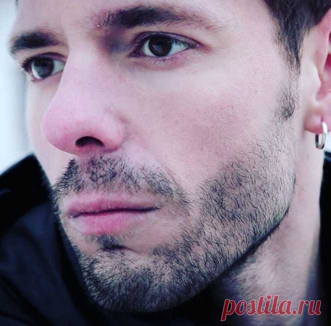 Eugene Galanov - Eugene Galanov обновил фото профиля.