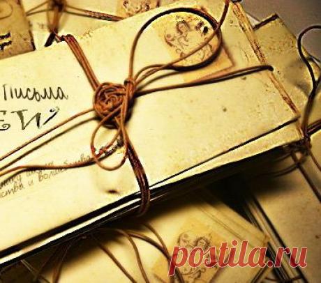 Сегодня Бог проснулся на рассвете... (Ирина Самарина-Лабиринт) / Стихи.ру
Сегодня Бог проснулся утром рано…
Он жалобы и просьбы почитал…
И людям  из кувшина без обмана
Желаемое в сердце наливал…
Но не у всех открыто было сердце
И место есть для Чуда не у всех.
То завистью, враждой подпёрта дверца…
То жадность не даёт налить успех…