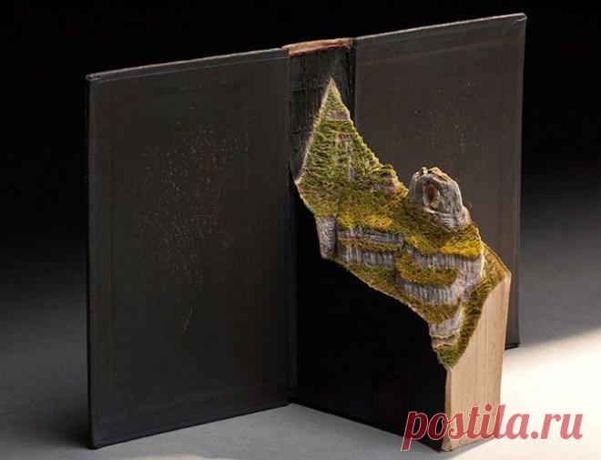 Книжный карвинг: трёхмерные скульптуры, вырезанные из книг