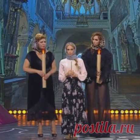 Рублёвские жены в церкви…