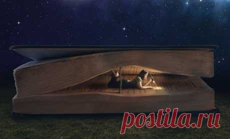А небо читается книгой из детства,
С фонариком ярким за жёлтым стеклом,
В тени покрывала - отличного средства,
Чтоб взять себе другом новёхонький том.

Ещё не разрезаны звёзды-страницы
На множество ярких сюжетов-комет.
Но как же восторженно видится-спится
Под голос поставленный вдумчивых лет!

Обложки облиты впотьмах киноварью,
Которой чертили смещение Лун.
Смеются из прошлого кельты и арии,
Успев всё изведать при помощи рун.

Наталья Самошкина