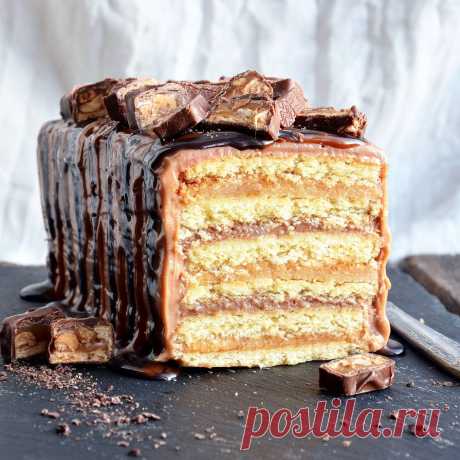 Торт «Сникерс» | HomeBaked