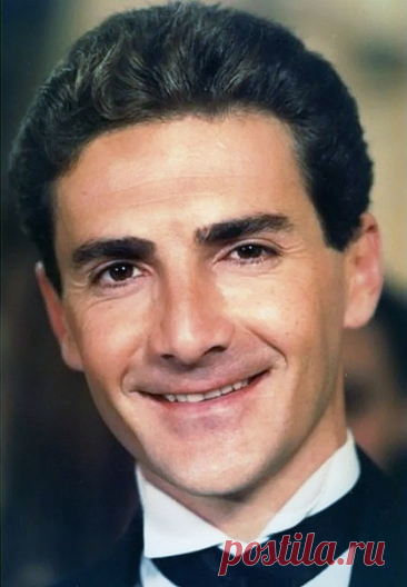 Мануэль Саваль, 22 июня, 1956
 • 23 июня 2009