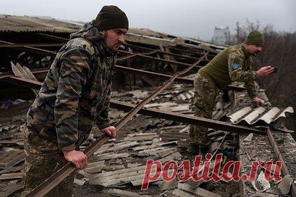 Ужесточение на Украине срока за дезертирство назвали проблемой для ВСУ. Усиление на Украине ответственности за дезертирство может привести к обратной реакции, рассказал «Известиям» директор Института миротворческих инициатив и конфликтологии Денис Денисов. По его оценкам, вместо стимула сражаться морально-психологическое стояние бойцов ВСУ может деградировать еще больше.