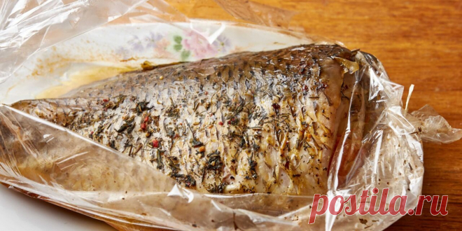 Фаршированный карп в рукаве: рецепт - Лайфхакер