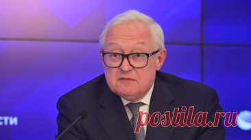 МИД России: беспокоит отсутствие реакции на призыв к Западу повлиять на Киев. Заместитель главы МИД России Сергей Рябков заявил, что российскую сторону беспокоит отсутствие реакции на призыв Москвы к США и Британии повлиять на киевский режим. Читать далее