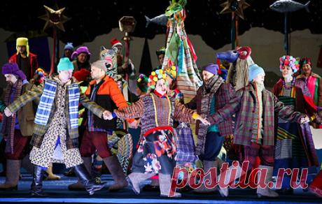 Мамонты и колядки. В Екатеринбурге поставили редко исполняемую оперу Чайковского. Редактор отдела &quot;музыкальный театр&quot; в Петербургском театральном журнале, автор книги &quot;На пуантах и босиком&quot; Анна Гордеева о состоявшейся премьере &quot;Черевичек&quot;