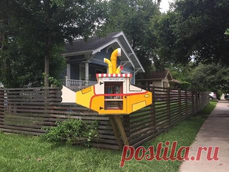 Уличными мини-библиотеками сегодня уже никого не удивишь. Теперь они соревнуются в креативности.