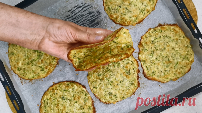 Улетают как семечки, ну очень вкусные лепешки из кабачков. Готовлю в сезон чуть ли ни каждый день, рецепт изумительный | Розовый баклажан | Дзен