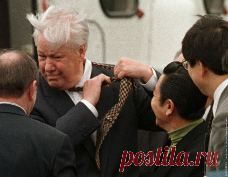 &quot;С 1993 года Ельцин занимал должность президента незаконно.&quot; Интервью А. Руцкого