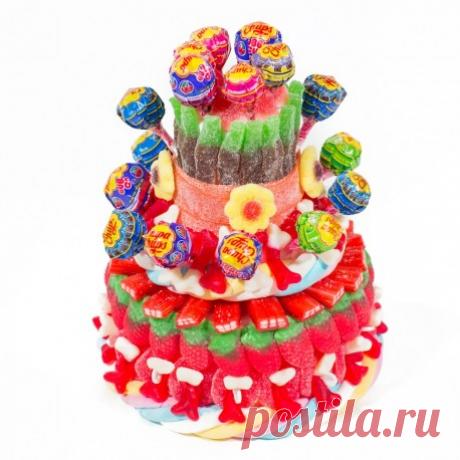 gateau de bonbon avec des chupas coups un magnifique gâteau de bonbon avec des sucettes