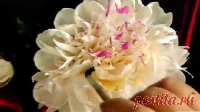 Пион и бутон из атласных лент/DIY embroidery ribbons