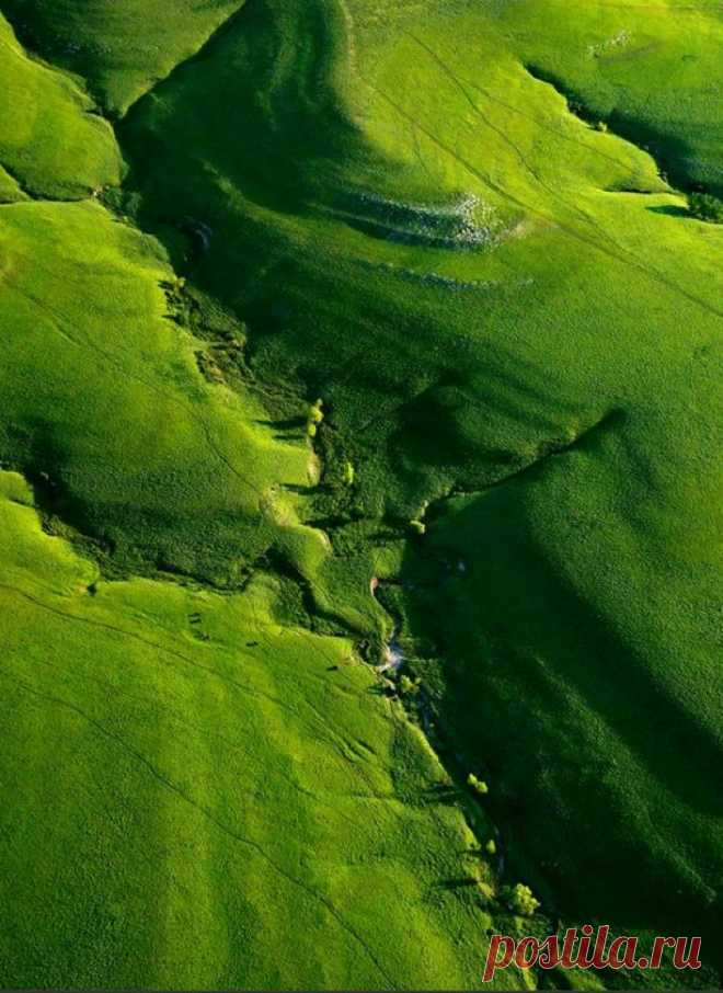 Untitled — ode-to-the-world: green valley