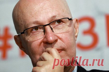 Компанию политолога Соловья внесли в список иноагентов. Минюст внес в список иностранных средств массовой информации, выполняющих функции иностранного агента, общество с ограниченной ответственностью «Иновещание», учрежденное доктором исторических наук и политологом Валерием Соловьем. Соловей был включен в реестр СМИ-иноагентов 9 сентября.