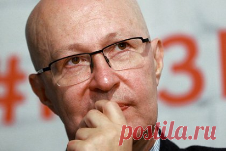 Компанию политолога Соловья внесли в список иноагентов. Минюст внес в список иностранных средств массовой информации, выполняющих функции иностранного агента, общество с ограниченной ответственностью «Иновещание», учрежденное доктором исторических наук и политологом Валерием Соловьем. Соловей был включен в реестр СМИ-иноагентов 9 сентября.