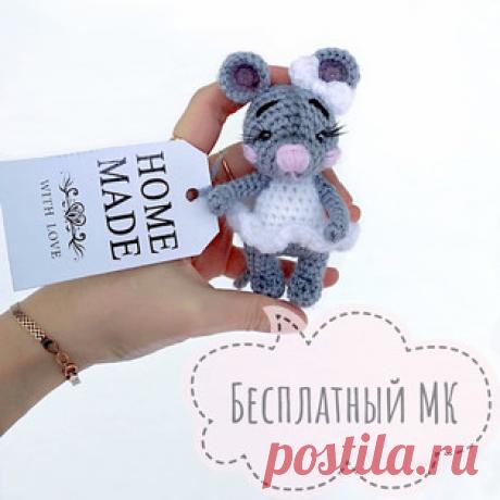 Ми ми мышка амигуруми. Схемы и описания для вязания игрушек крючком! Бесплатный мастер-класс от Анны Раковой по вязанию маленькой ми ми мышки крючком. Высота вязаного мышонка примерно 11,5 см. Для изготовления игрушки а…