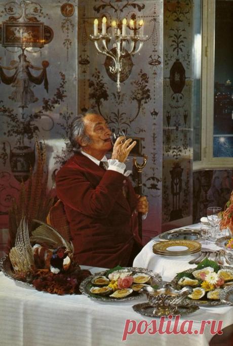 Сальвадор Дали и 15 невероятных фактов из его жизни