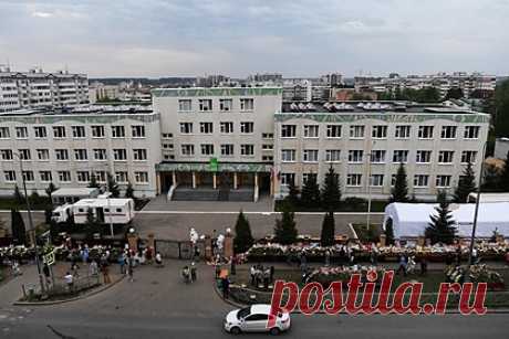 В СКР заявили о тщательной подготовке стрелка к нападению в школе в Казани. Председатель Следственного комитета России Александр заявил, что Ильназ Галявиев, устроивший стрельбу в школе в Казани, тщательно готовил нападение. «В совокупности с другими доказательствами получены сведения, подтверждающие тщательную подготовку фигуранта к совершению инкриминируемых деяний», — заключил Бастрыкин.