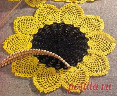 Вязание крючком: Салфетка "Подсолнух" (схема вязания) / Вязание крючком и спицами / Романтика - мир любви и романтики (картинки про любовь, рецепты и кулинария, красивые фото)