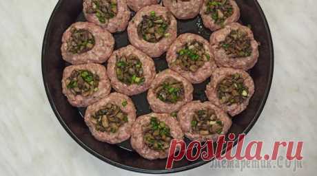 Лучше чем просто котлеты. Вкусные котлеты - гнёзда с грибами Всем привет! Предлагаю очень вкусный рецепт мясного блюда- котлеты-гнёзда с грибами. Котлеты получаются сочные, ароматные. Идеально подходят к обеду, ужину или праздничному столу. Готовятся легко и пр...