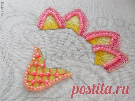 Якобинская вышивка
15 веков сохранялись секреты мастерства, добавлялись новые технологии, поэтому в каждом посту нахожу что-то новое. Спасибо вышивальщицам и ценителям красоты.