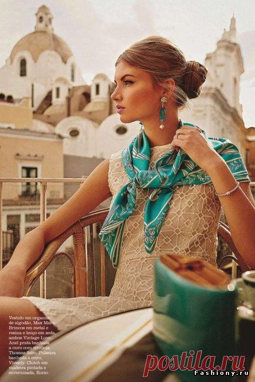 Подборка шикарных платьев из глянцевых изданий