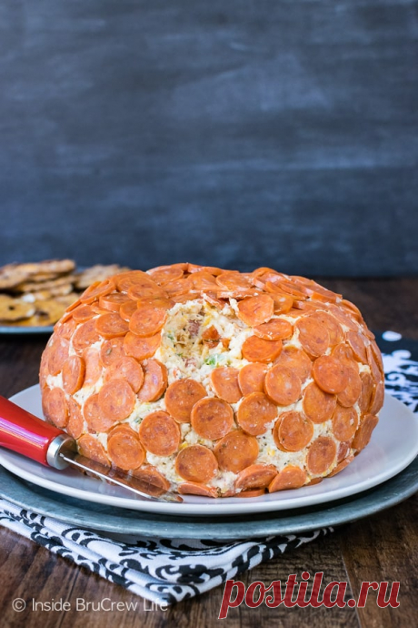 Loaded Pizza Cheese Ball