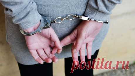 В Волгограде будут судить мать, истязавшую семимесячную дочь. В Волгограде прокуратура направила в суд дело об истязании младенца матерью, женщина снимала избиение ребенка на видео. Об этом сообщает пресс-служба ведомства. По данным следствия, 25-летняя жительница Волгограда систематически ...