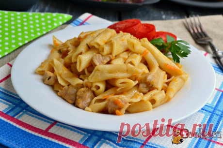 Макароны с мясом в мультиварке Хочу предложить вам приготовить совершенно простое, но очень вкусное повседневное блюдо - макароны с мясом в мультиварке. Мясо можно использовать любое - мякоть свинины, говядины, куриное филе и т.д. Готовится блюдо быстро, получается - ну очень вкусно!
