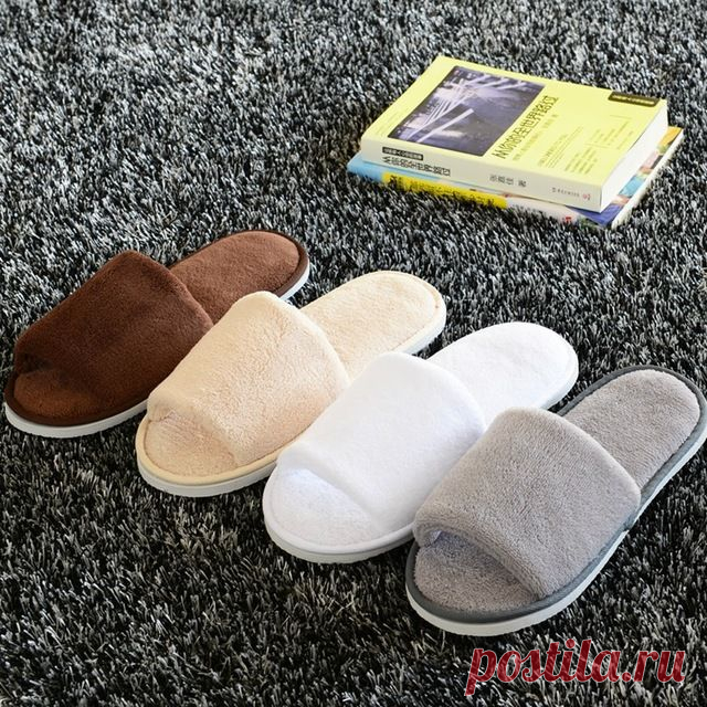Мужские и женские домашние тапочки высокого качества с антискользящей подошвой по цене от 192 рублей. Купите сейчас с бесплатной доставкой в любой город!