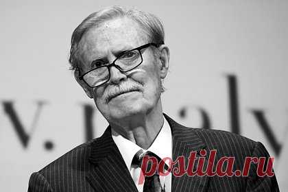 Умер народный артист СССР Юрий Соломин. На 89-м году жизни скончался народный артист СССР и России, художественный руководитель Государственного академического Малого театра РФ Юрий Соломин. В ноябре прошлого года актера экстренно госпитализировали после того, как он потерял сознание во время прогулки. Соломину диагностировали двустороннюю пневмонию.